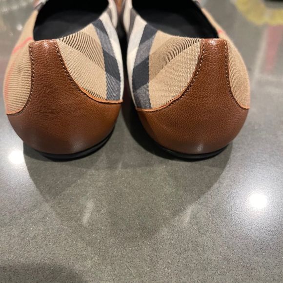 Burberry Beige/Tan Nova Check Canvas and Leather Buckle Ballet - Picture 3 of 3